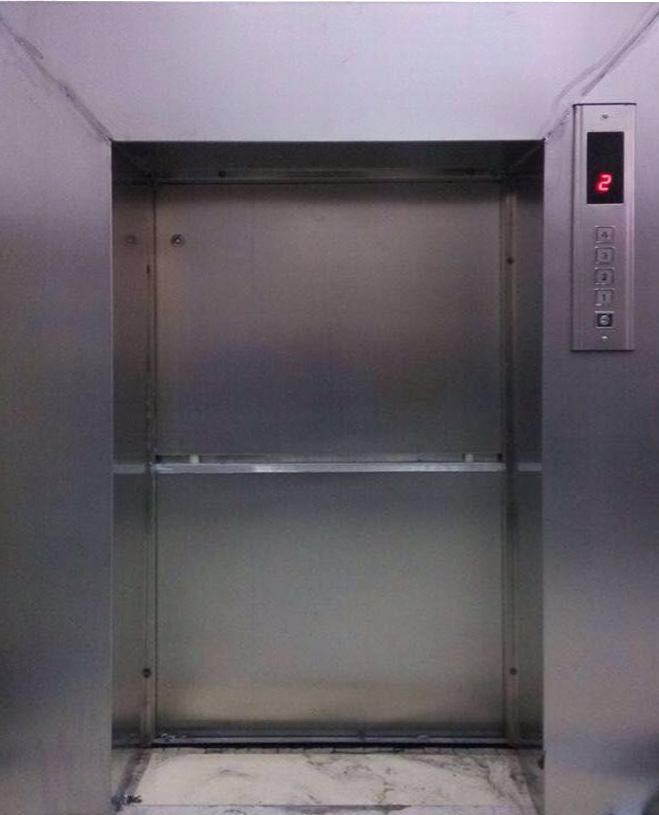 Dumb waiter for food deliveryaS